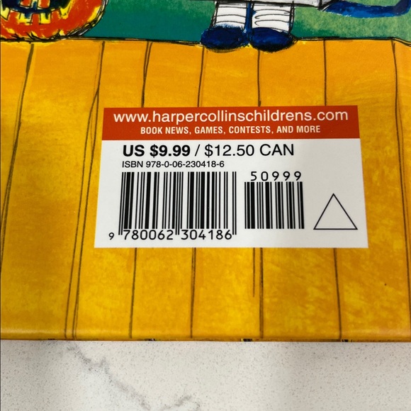 Pete the Cat Five Little Pumpkins Book New Without Tags - Picture 4 of 6